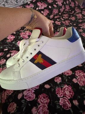 White men Fashion Sneakers with Red & Blue Stripe and Gold Bee Accent